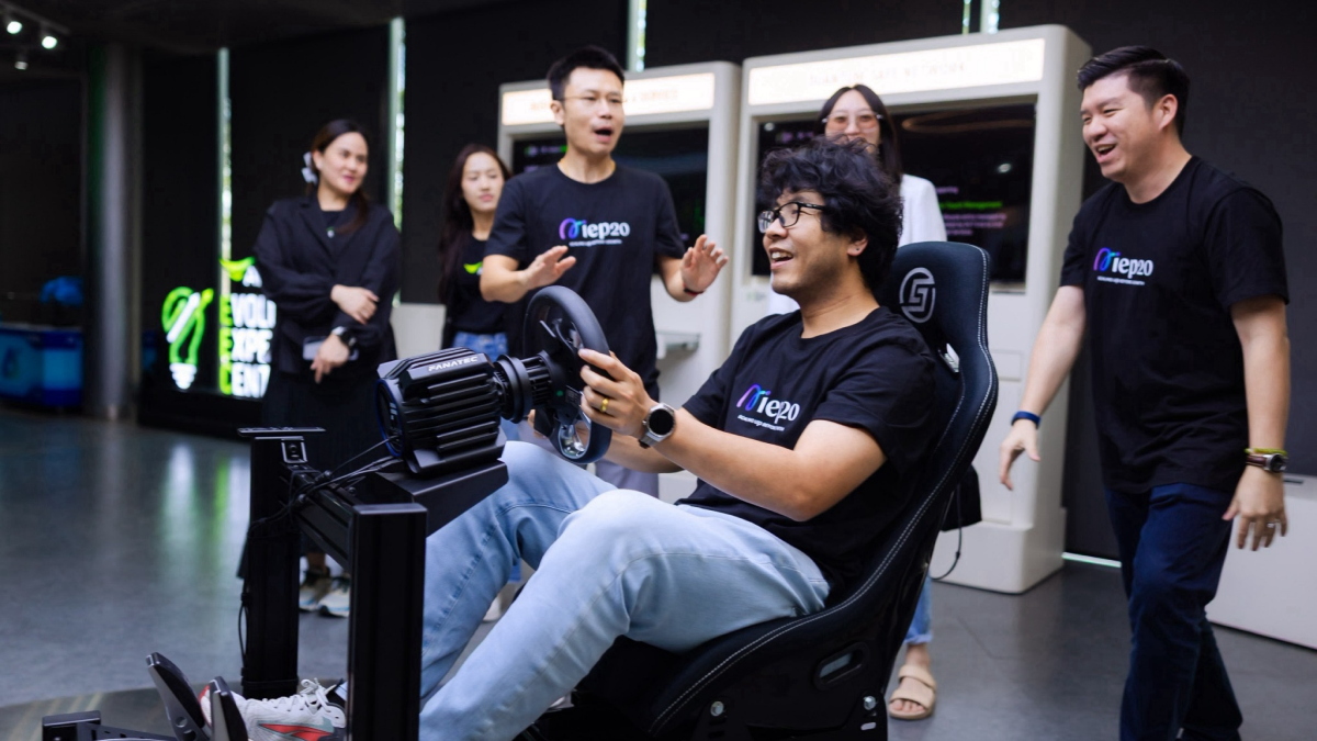 การไฟฟ้าส่วนภูมิภาคนำคณะเข้าเยี่ยมชม AIS EEC เรียนรู้เทคโนโลยีดิจิทัลต่อยอดเทคโนโลยีเพื่อพัฒนาหน่วยงานให้พร้อมสู่อนาคตที่เชื่อมโยงด้วยดิจิทัลอย่างเต็มรูปแบบ