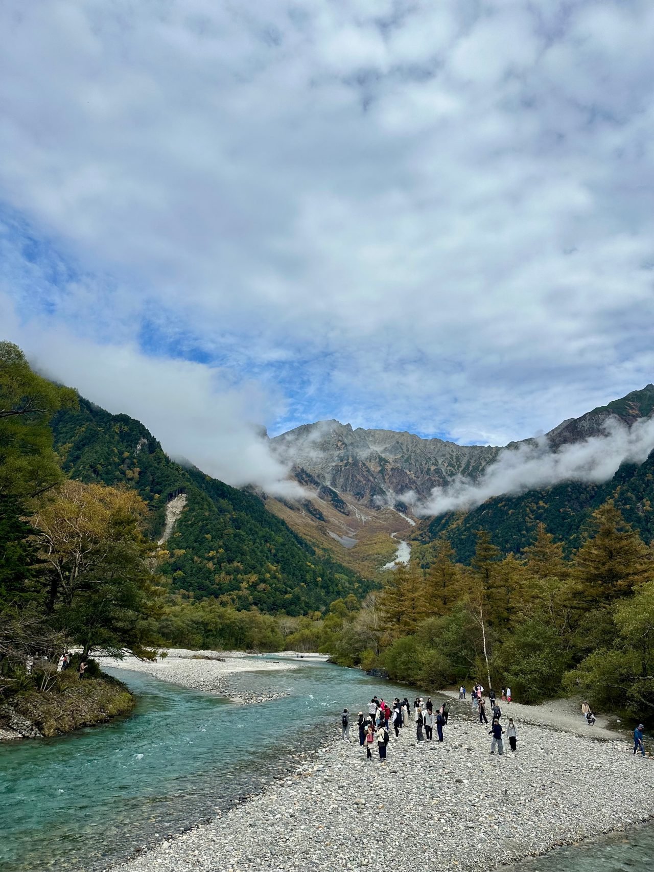 ดูพรีเมียร์ลีก 2025/26 กับ AIS PLAY และ MONOMAX ครบทุกแมตช์ในประเทศไทย