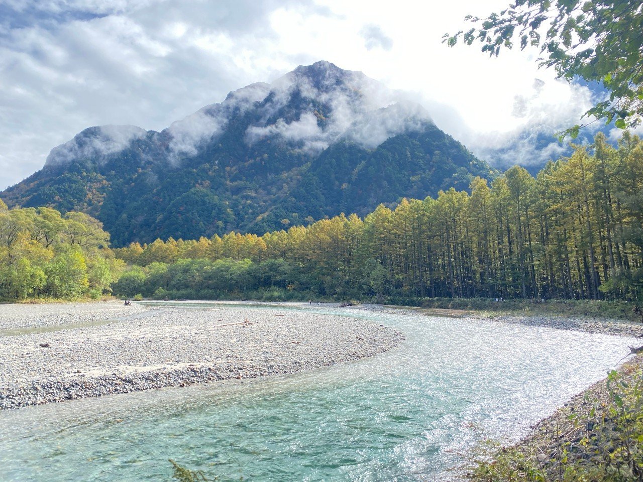 ดูพรีเมียร์ลีก 2025/26 กับ AIS PLAY และ MONOMAX ครบทุกแมตช์ในประเทศไทย